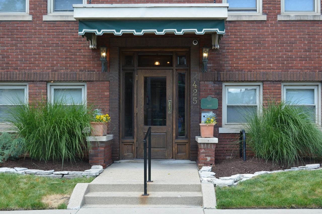 Historic Worthington Manor Apartments - Photo 4 of 12