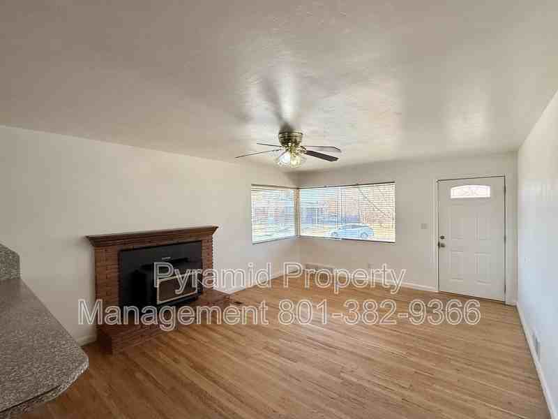 1010 Jackson Ave - Photo 3 of 29
