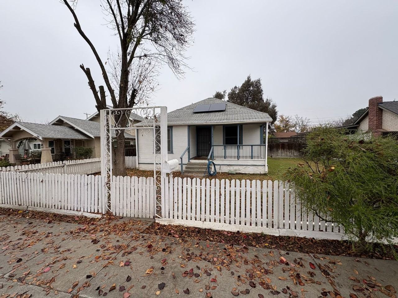 152 B St - Photo 2 of 30