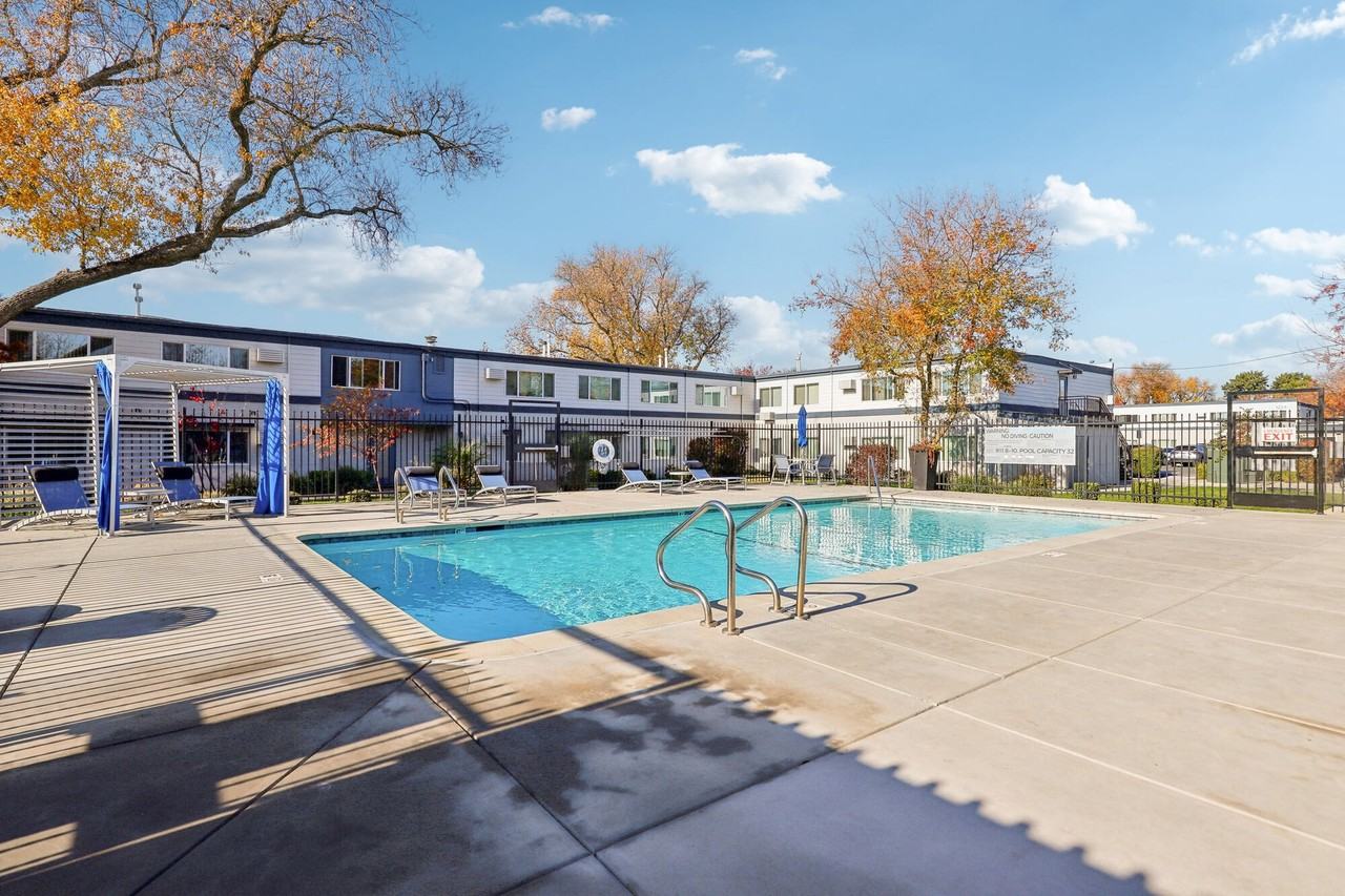 Academy Lane Apartment Homes - Photo 5 of 26