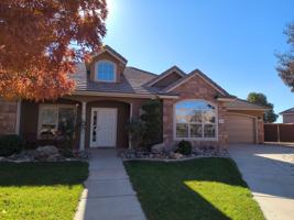 featured image of 2572 S 500 West Cir