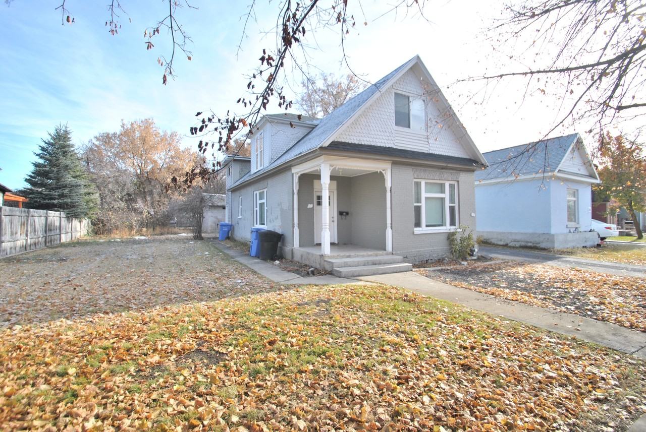 24 S 300 E - Photo 2 of 19