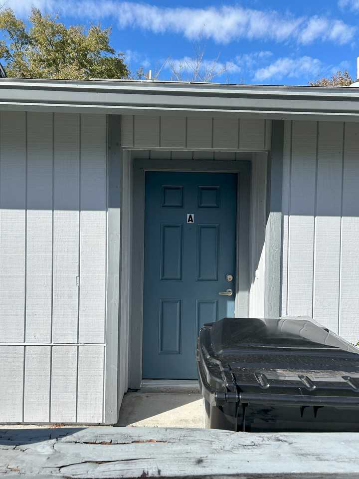 1288 Jefferson Avenue - Photo 2 of 11