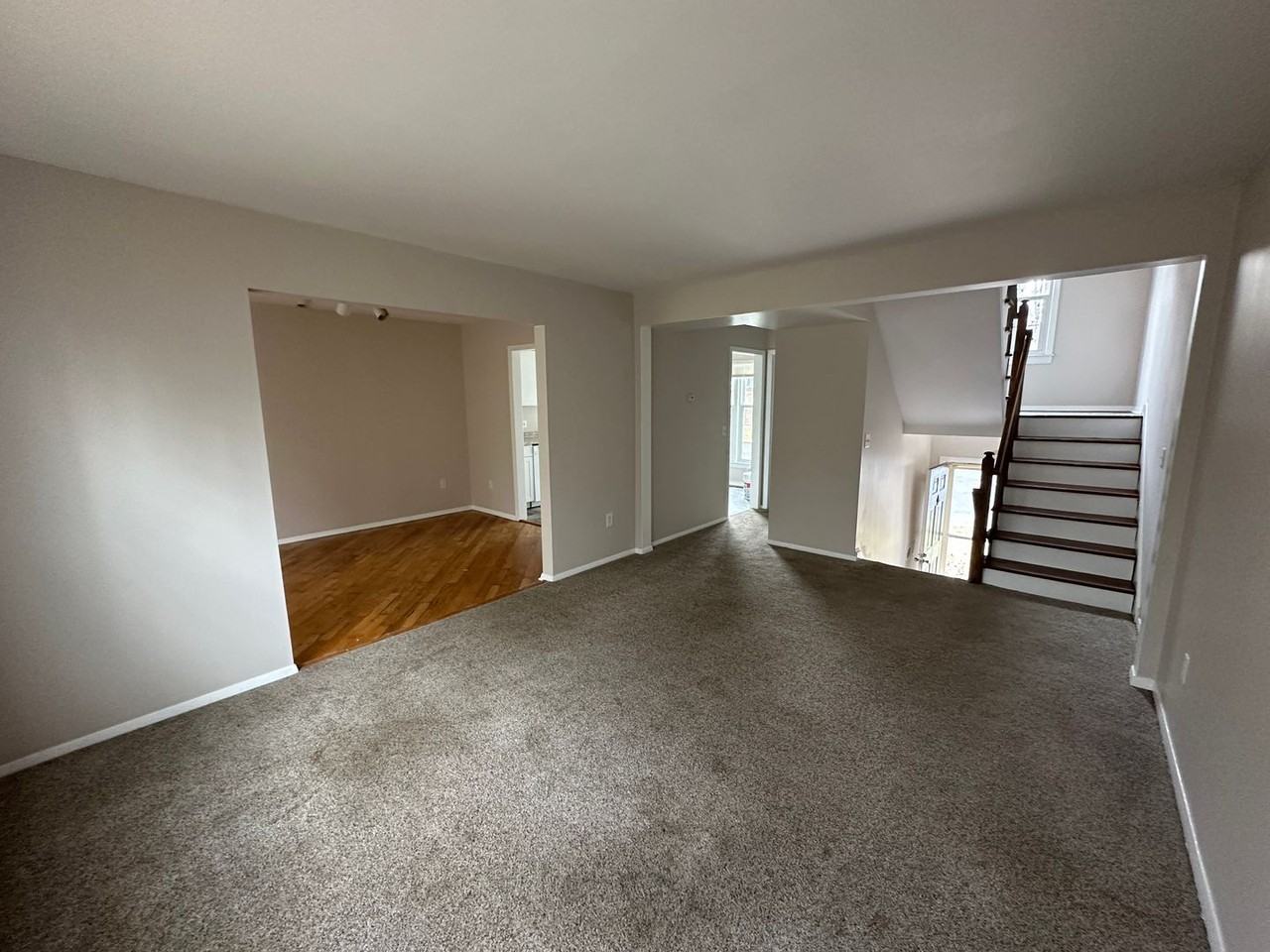 2824 Wellesley Court - Photo 3 of 30