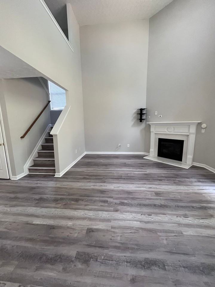 1391 Pine Acre Dr - Photo 2 of 15
