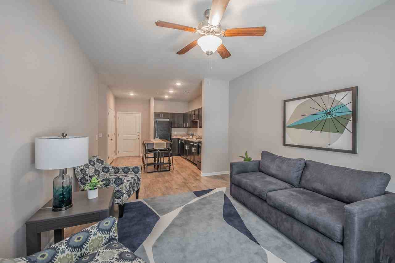 3 Springs Apartments - Photo 4 of 38