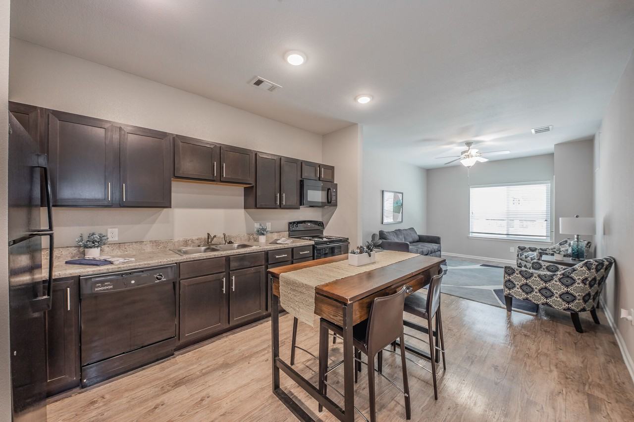 3 Springs Apartments - Photo 3 of 38