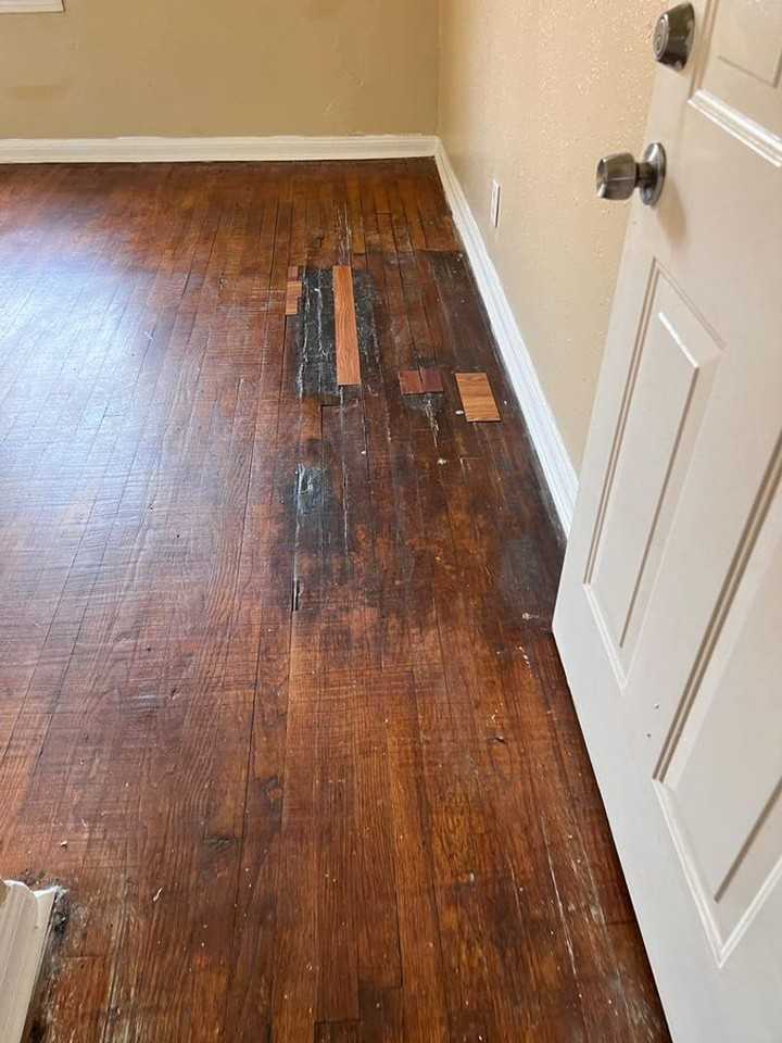 5117 Longmeadow St - Photo 4 of 13