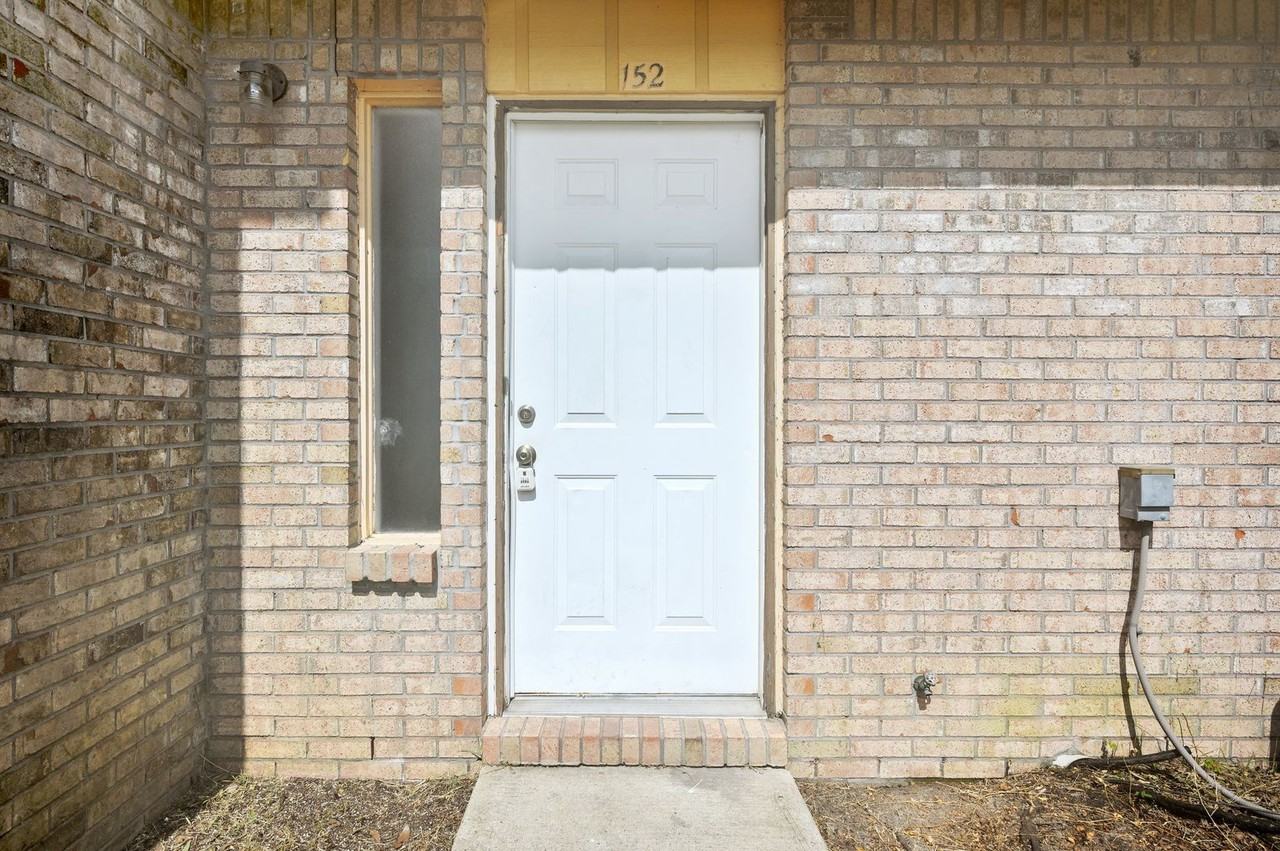 152 Scottwood Dr Se - Photo 3 of 29