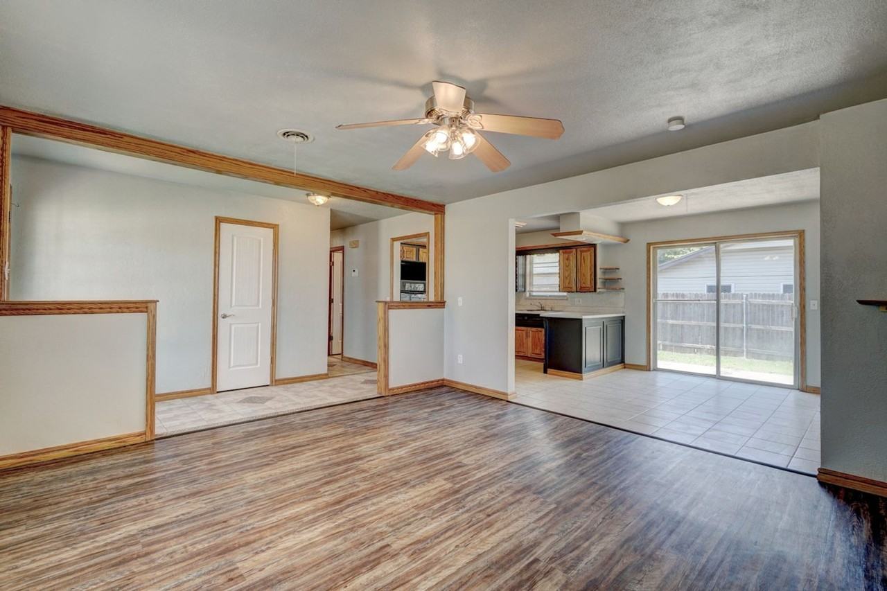 1401 Hampton Dr - Photo 6 of 50