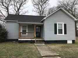 featured image of 221 Ross St