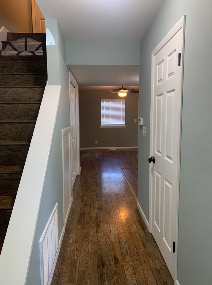 2009 W Sycamore St - Photo 3 of 15