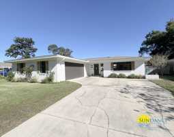 featured image of 1611 Date Palm Dr