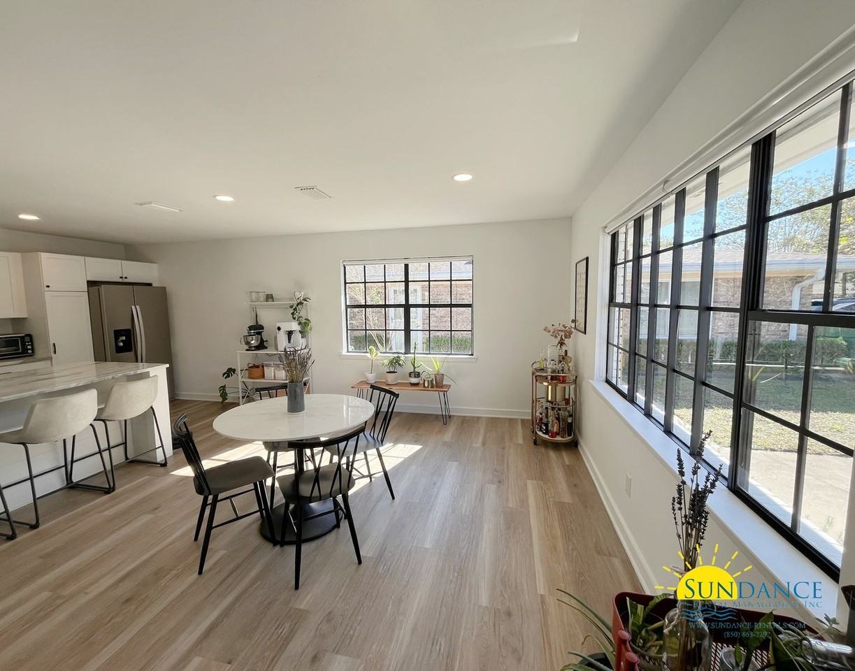 1611 Date Palm Dr - Photo 7 of 20