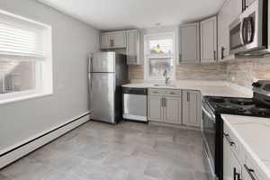 featured image of 6120 N Kenmore Ave