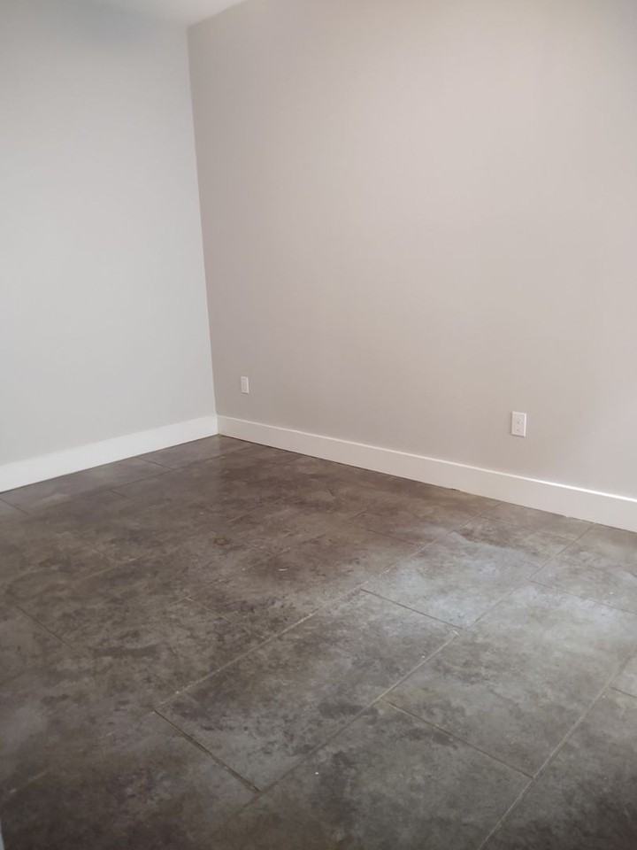 206 Highland Oaks Ln - Photo 5 of 11