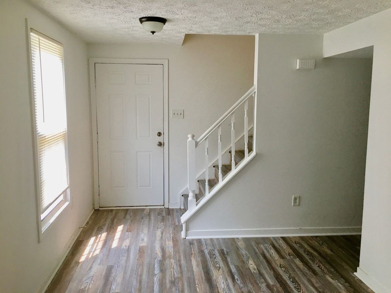 9477 Inaugural Dr - Photo 6 of 11