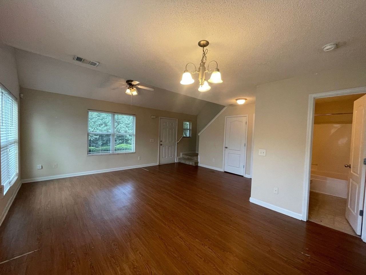 210 Bridgewater Way - Photo 3 of 19