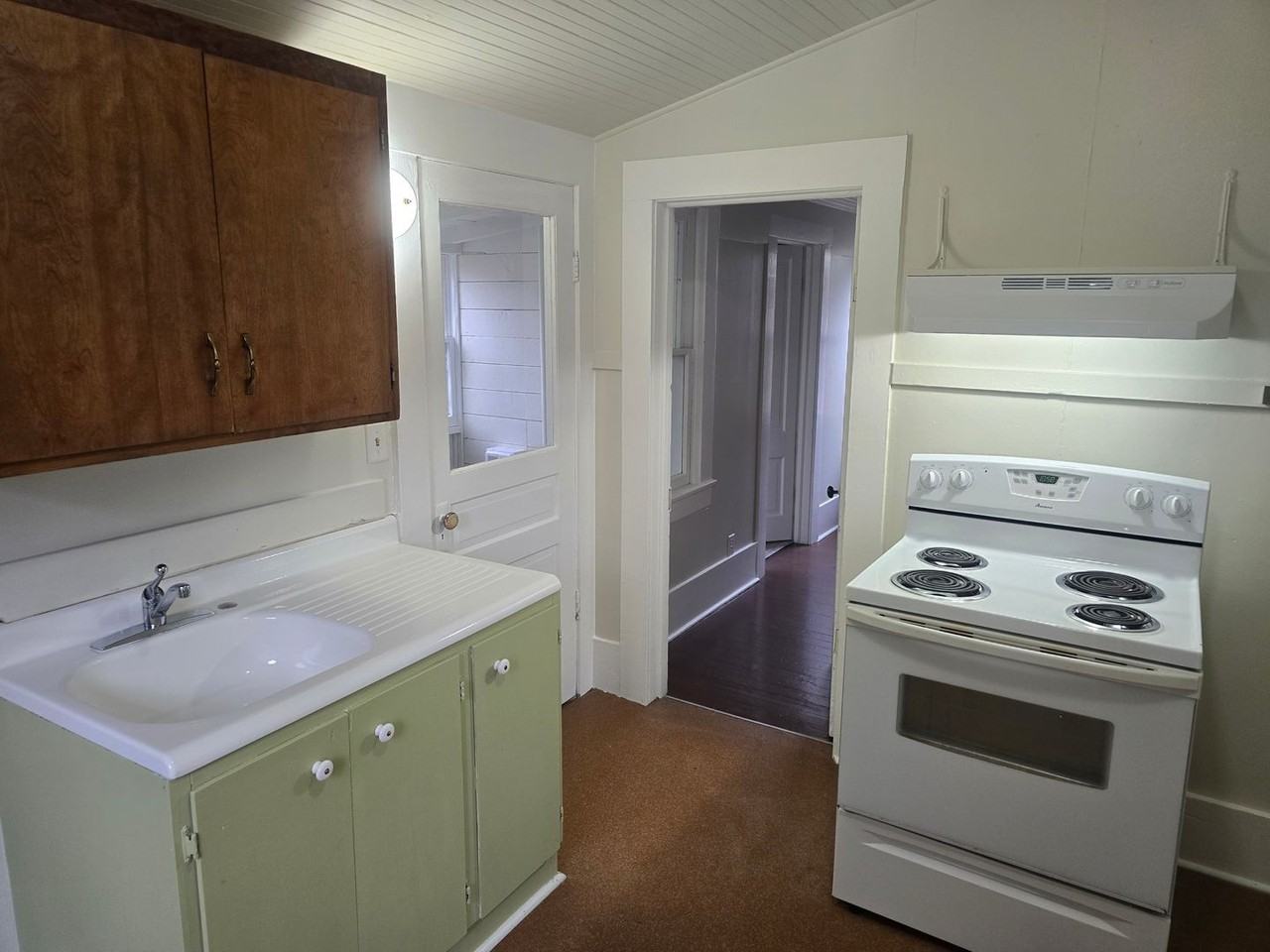 938 West 3rd Avenue - Photo 6 of 18