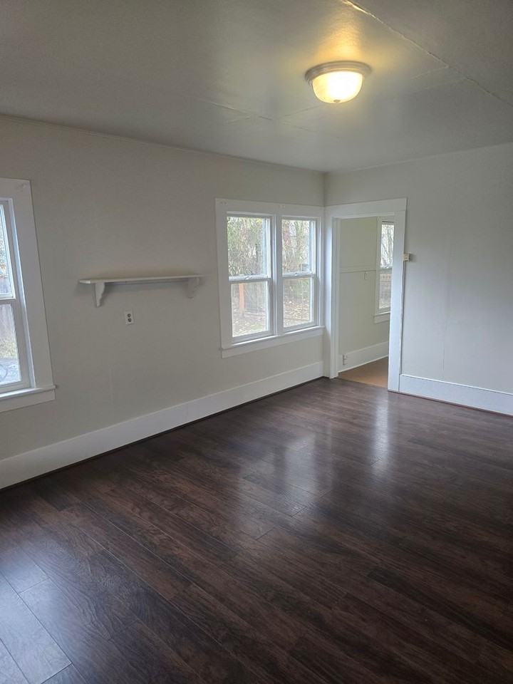 938 West 3rd Avenue - Photo 5 of 18