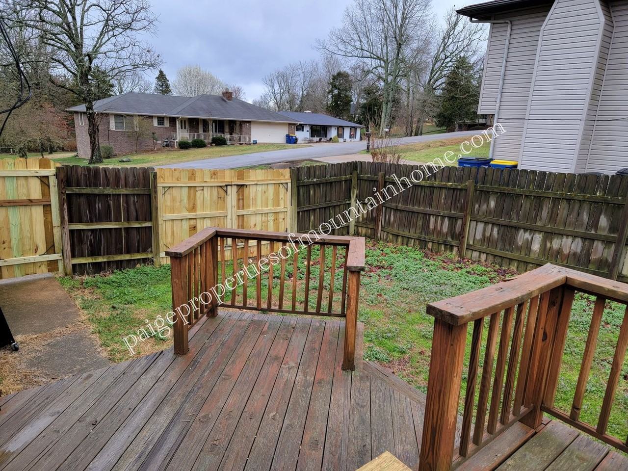 1809 Eagle Dr - Photo 2 of 22