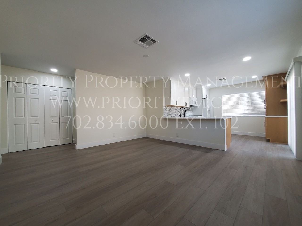 4361 Bramblewood St - Photo 2 of 10