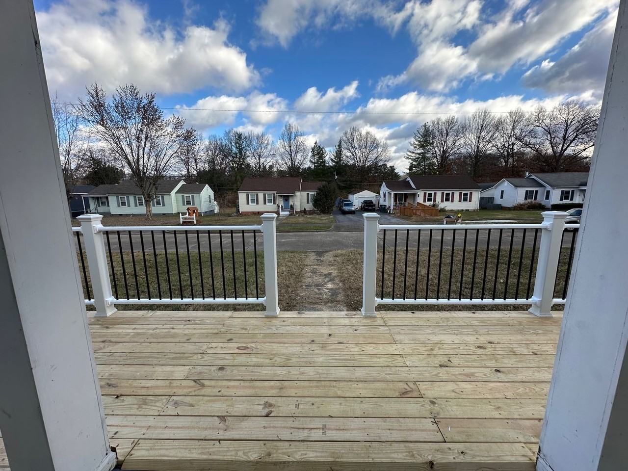 1617 Fairfield Ave - Photo 3 of 35