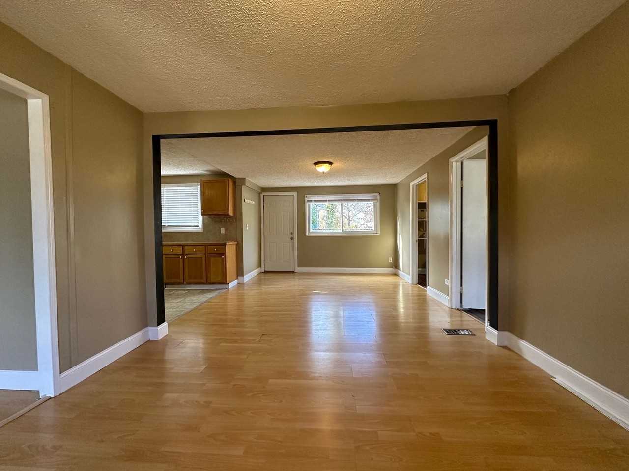 1617 Fairfield Ave - Photo 6 of 35