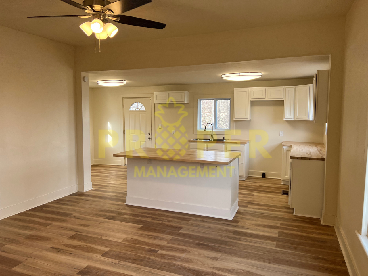 107 W Hillcrest Ave - Photo 2 of 14