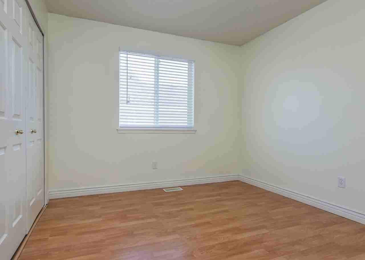 13676 S Premier Ln - Photo 3 of 24