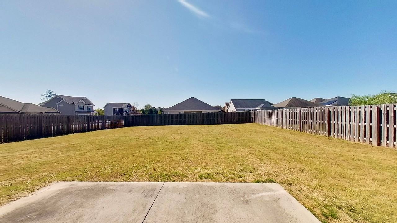 4088 Pullman Cir - Photo 2 of 30