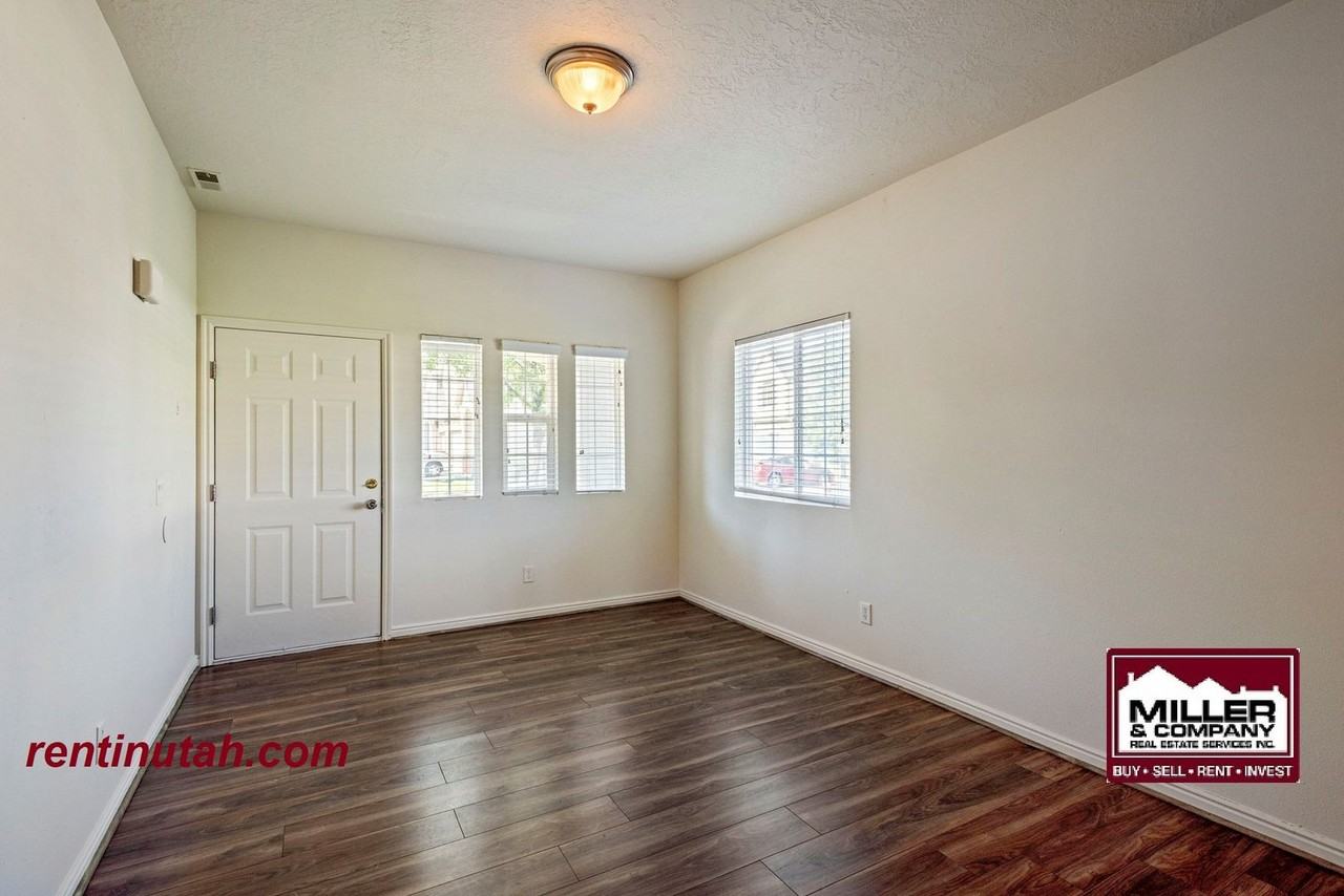 1546 W Big Oak Dr - Photo 2 of 14