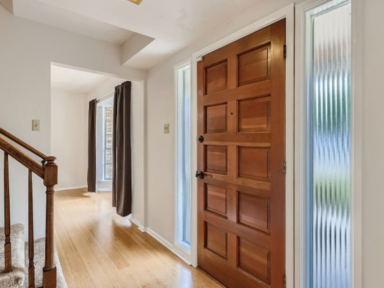 9827 Gemini Dr - Photo 6 of 11