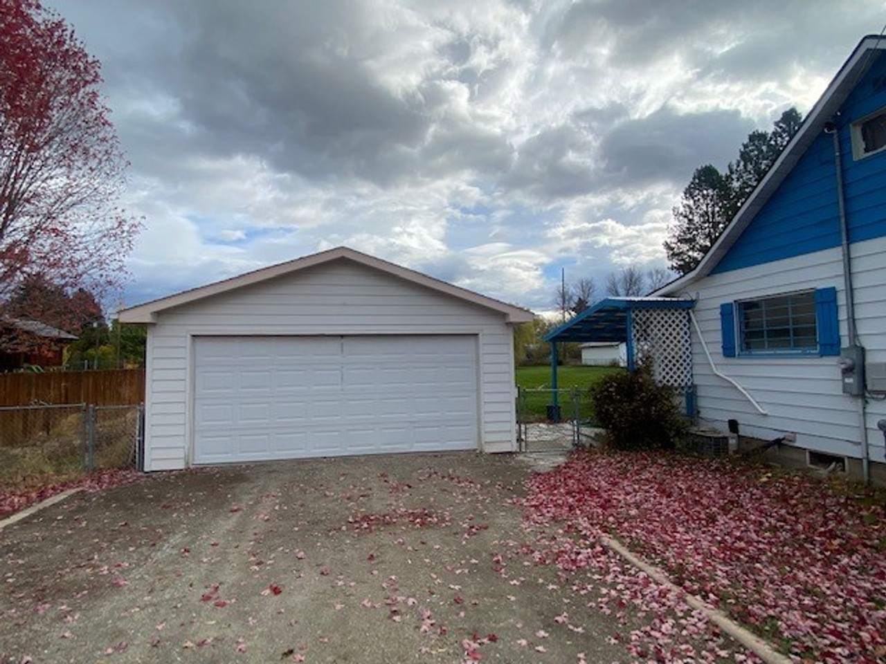 314 Cooper Ln - Photo 2 of 26