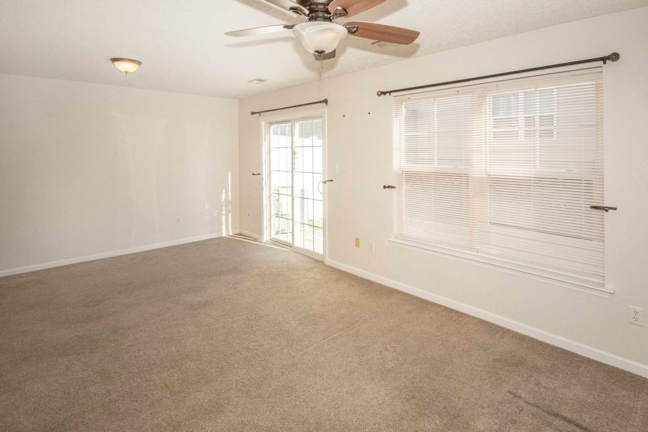 207 Bar Tall Way - Photo 3 of 18