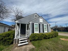 featured image of 270 E Linden St