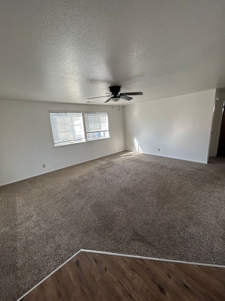 3640 W. Rose Hill St. - Photo 3 of 15