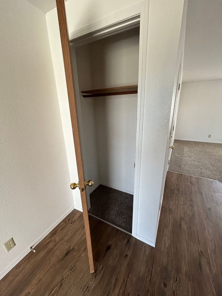 3640 W. Rose Hill St. - Photo 7 of 15