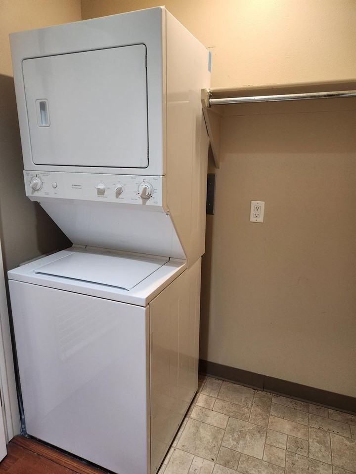 1975 N Grant St #323 - Photo 7 of 16