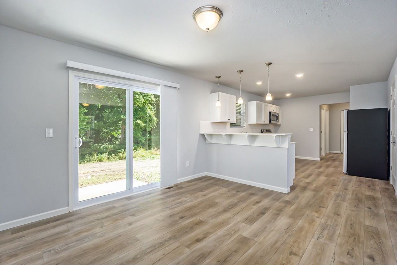 2808 Sanderling Ct Se - Photo 5 of 23