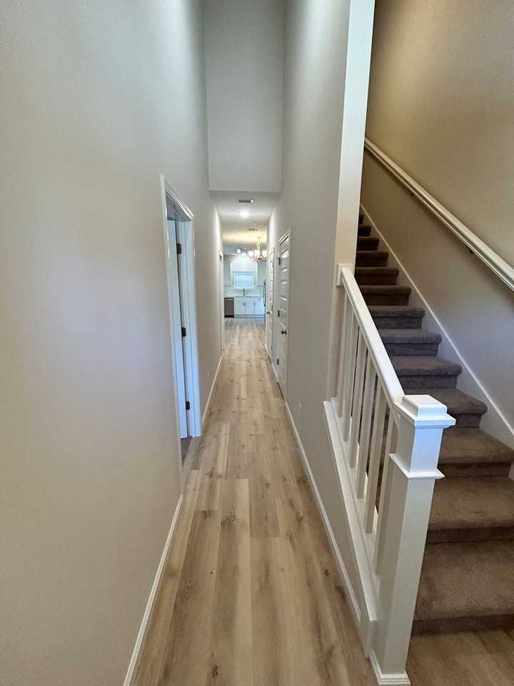 2595 Cypress St - Photo 2 of 25