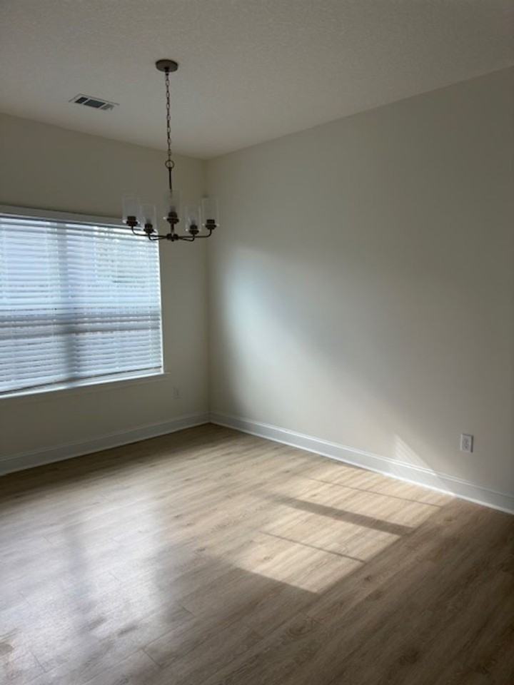 241 Whipple Ave - Photo 5 of 12