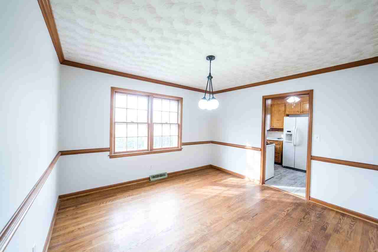 913 Sandusky Dr - Photo 3 of 17