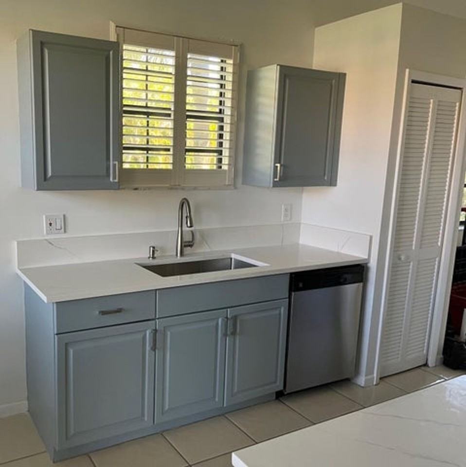 8300 Waterline Dr - Photo 2 of 18