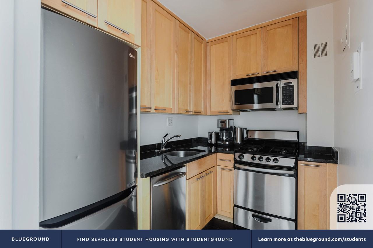 145 4th Avenue - Photo 7 of 23