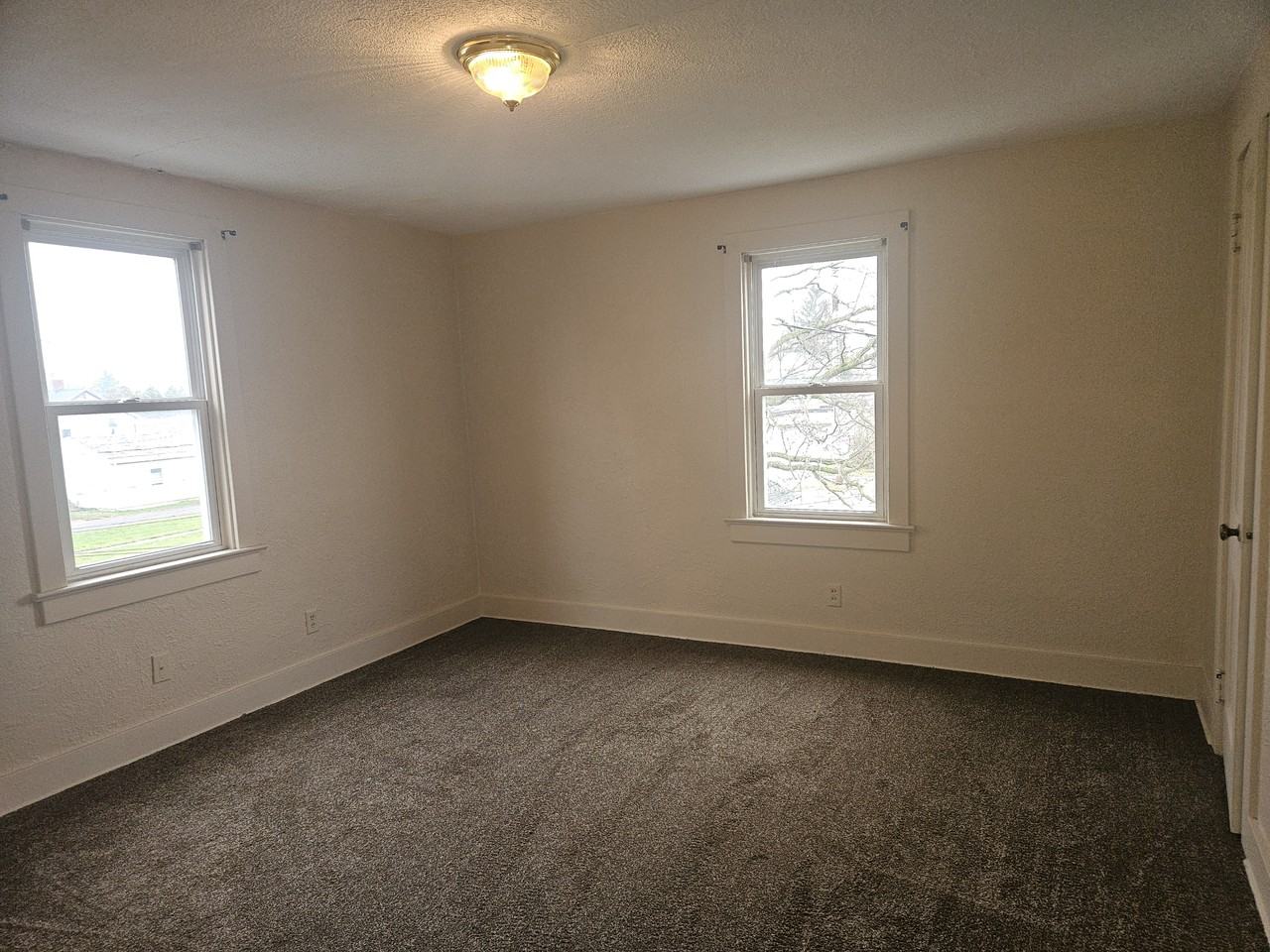281 1/2 Jefferson St - Photo 2 of 3