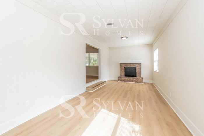 1205 Knobb Hill Dr - Photo 3 of 15