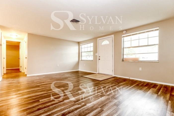 5247 Reef Dr - Photo 3 of 16