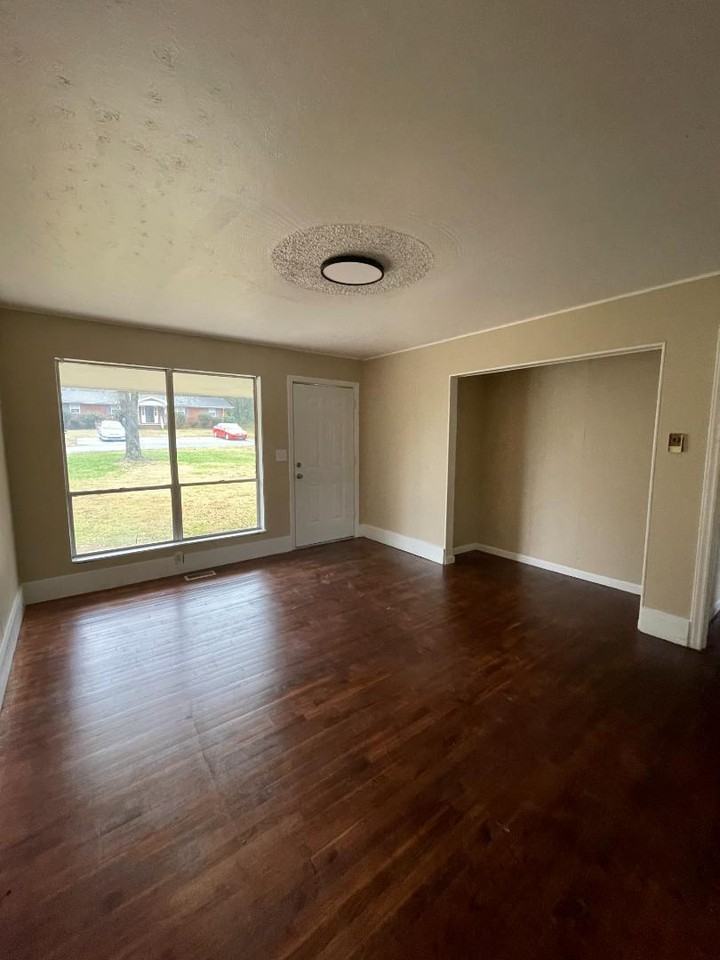 2016 Barker Blvd - Photo 7 of 20