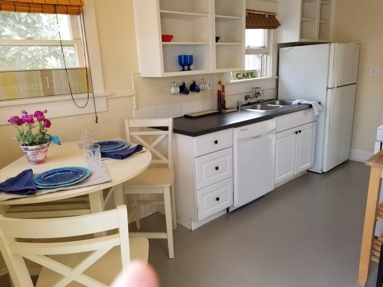 214 1/2 Avenue C #NA - Photo 3 of 8